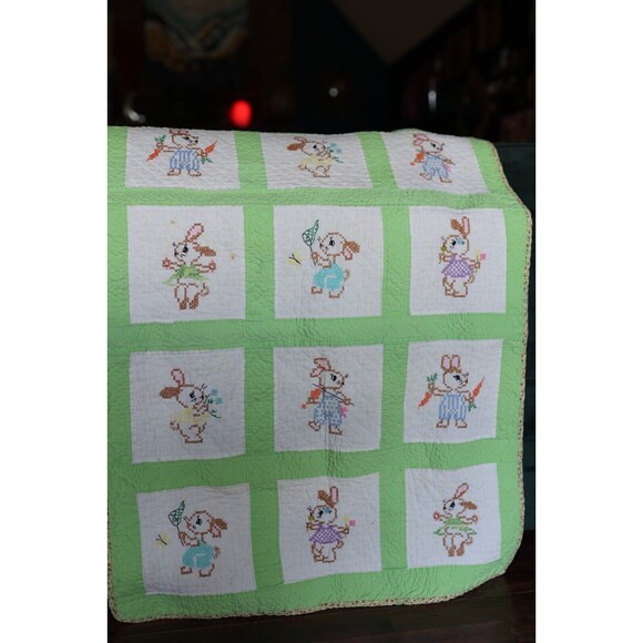 Vintage Peter Rabbit Cross Stitch Hand Embroidered Baby Quilt  Blanket 39X29 - Picture 13 of 15